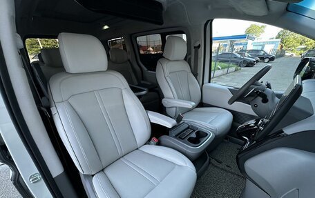 Hyundai Staria, 2022 год, 5 998 000 рублей, 21 фотография