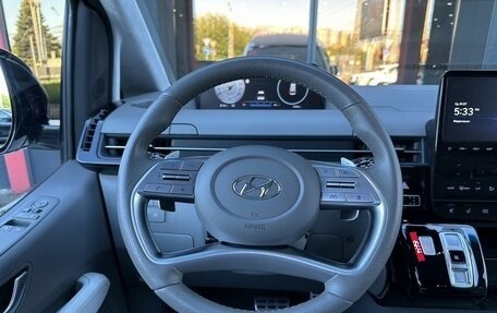 Hyundai Staria, 2022 год, 5 998 000 рублей, 24 фотография