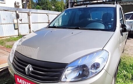 Renault Sandero I, 2013 год, 595 000 рублей, 2 фотография