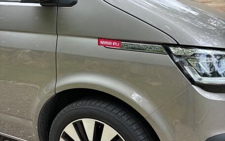 Volkswagen Multivan T6 рестайлинг, 2023 год, 4 950 000 рублей, 5 фотография