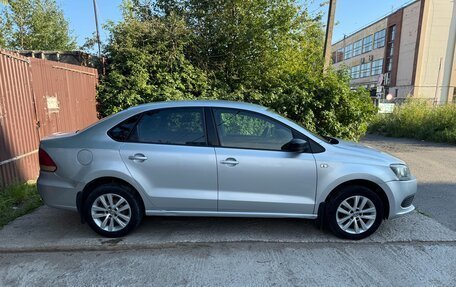 Volkswagen Polo VI (EU Market), 2013 год, 688 000 рублей, 3 фотография