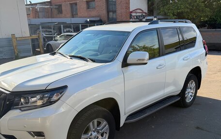 Toyota Land Cruiser Prado 150 рестайлинг 2, 2010 год, 2 699 000 рублей, 2 фотография