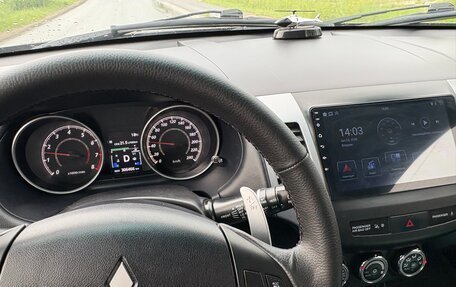 Mitsubishi Outlander III рестайлинг 3, 2012 год, 950 000 рублей, 8 фотография