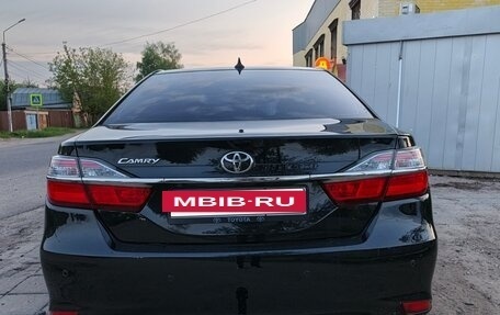 Toyota Camry, 2018 год, 2 550 000 рублей, 8 фотография