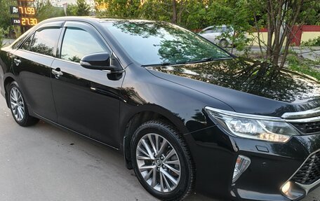 Toyota Camry, 2018 год, 2 550 000 рублей, 18 фотография