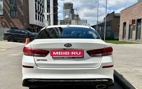 KIA Optima IV, 2018 год, 1 990 000 рублей, 5 фотография