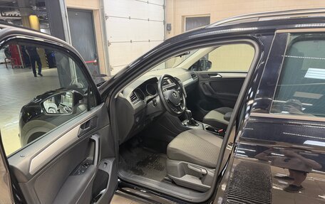 Volkswagen Tiguan II, 2020 год, 2 900 000 рублей, 11 фотография