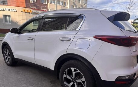 KIA Sportage IV рестайлинг, 2018 год, 2 075 000 рублей, 7 фотография