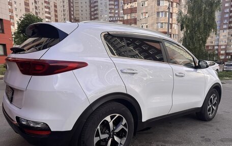KIA Sportage IV рестайлинг, 2018 год, 2 075 000 рублей, 8 фотография