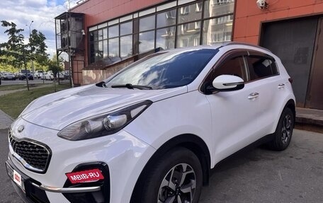 KIA Sportage IV рестайлинг, 2018 год, 2 075 000 рублей, 6 фотография