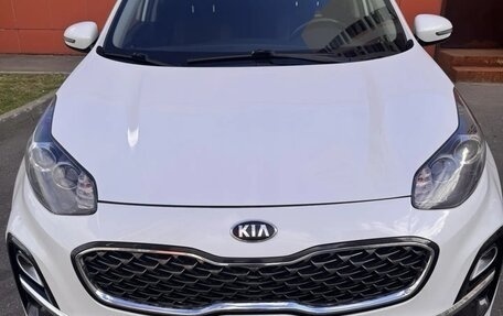KIA Sportage IV рестайлинг, 2018 год, 2 075 000 рублей, 2 фотография