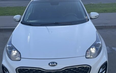 KIA Sportage IV рестайлинг, 2018 год, 2 075 000 рублей, 21 фотография