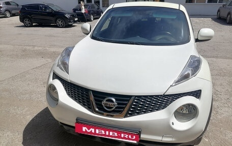 Nissan Juke II, 2012 год, 930 000 рублей, 13 фотография