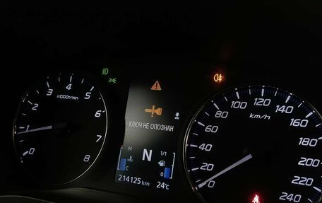 Mitsubishi Outlander III рестайлинг 3, 2018 год, 1 790 000 рублей, 13 фотография