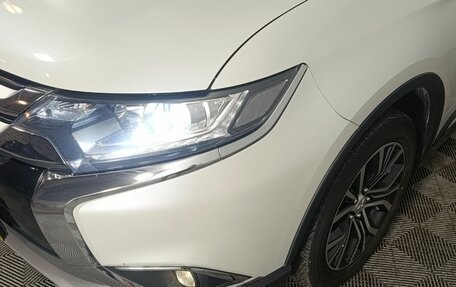 Mitsubishi Outlander III рестайлинг 3, 2018 год, 1 790 000 рублей, 20 фотография