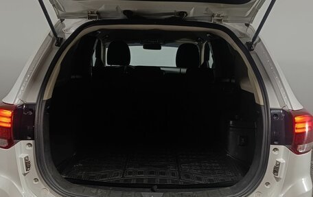 Mitsubishi Outlander III рестайлинг 3, 2018 год, 1 790 000 рублей, 22 фотография