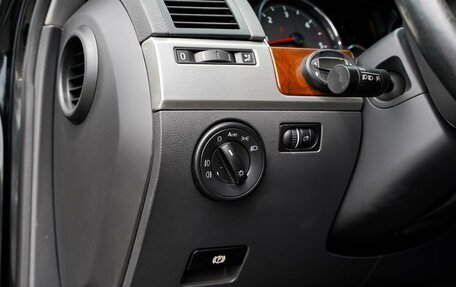 Volkswagen Touareg III, 2008 год, 1 070 000 рублей, 14 фотография