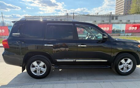 Toyota Land Cruiser 200, 2014 год, 2 950 000 рублей, 7 фотография
