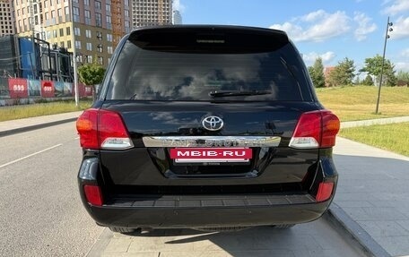 Toyota Land Cruiser 200, 2014 год, 2 950 000 рублей, 4 фотография