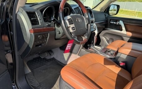 Toyota Land Cruiser 200, 2014 год, 2 950 000 рублей, 13 фотография