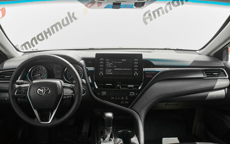 Toyota Camry, 2021 год, 2 600 000 рублей, 11 фотография
