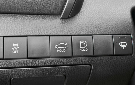 Toyota Camry, 2021 год, 2 600 000 рублей, 21 фотография