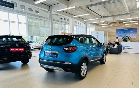 Renault Kaptur I рестайлинг, 2016 год, 1 599 999 рублей, 6 фотография