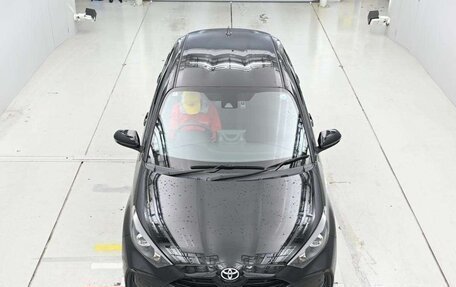 Toyota Yaris, 2022 год, 895 010 рублей, 3 фотография