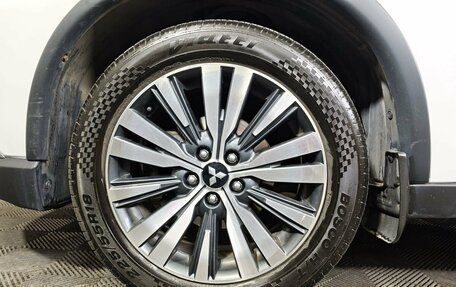 Mitsubishi Outlander III рестайлинг 3, 2019 год, 1 883 000 рублей, 9 фотография