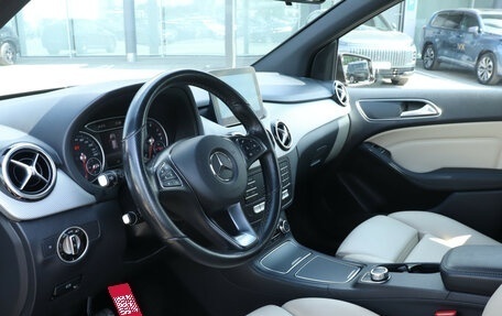 Mercedes-Benz B-Класс, 2017 год, 1 480 000 рублей, 14 фотография