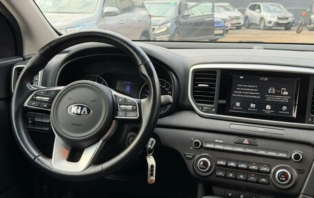 KIA Sportage IV рестайлинг, 2018 год, 2 149 000 рублей, 18 фотография