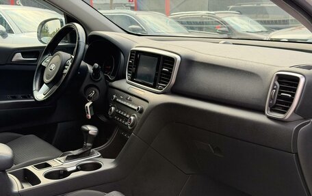 KIA Sportage IV рестайлинг, 2018 год, 2 149 000 рублей, 16 фотография