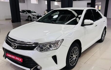 Toyota Camry, 2016 год, 2 120 000 рублей, 5 фотография