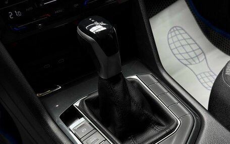 Volkswagen Tiguan II, 2021 год, 2 349 000 рублей, 17 фотография
