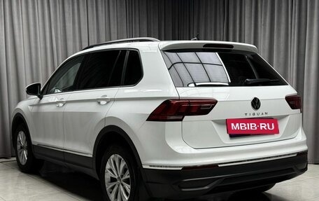 Volkswagen Tiguan II, 2021 год, 2 349 000 рублей, 4 фотография