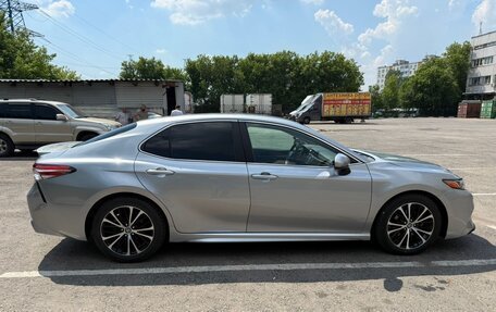 Toyota Camry, 2020 год, 2 500 000 рублей, 3 фотография