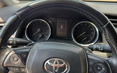 Toyota Camry, 2020 год, 2 500 000 рублей, 19 фотография