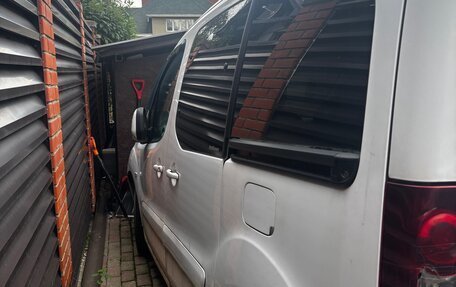 Citroen Berlingo II рестайлинг, 2012 год, 280 000 рублей, 2 фотография