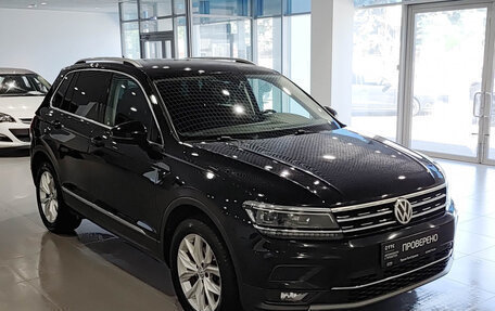 Volkswagen Tiguan II, 2018 год, 2 725 000 рублей, 3 фотография