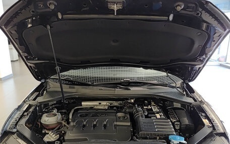 Volkswagen Tiguan II, 2018 год, 2 725 000 рублей, 11 фотография