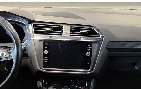 Volkswagen Tiguan II, 2018 год, 2 725 000 рублей, 18 фотография