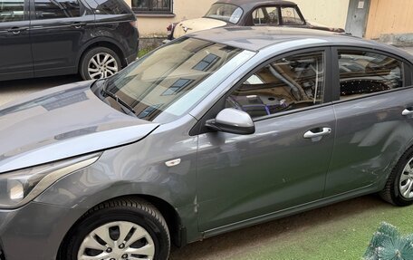 KIA Rio IV, 2018 год, 550 000 рублей, 3 фотография