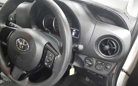 Toyota Vitz, 2019 год, 721 010 рублей, 9 фотография