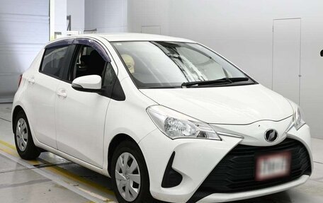 Toyota Vitz, 2019 год, 721 010 рублей, 5 фотография