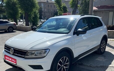 Volkswagen Tiguan II, 2019 год, 1 800 000 рублей, 1 фотография