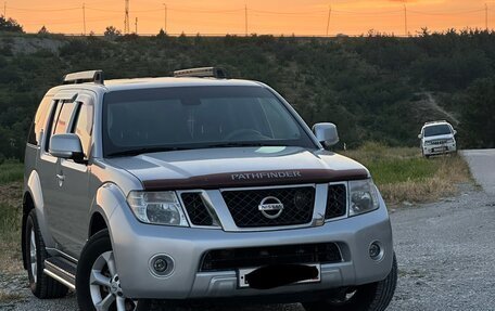 Nissan Pathfinder, 2011 год, 1 500 000 рублей, 1 фотография