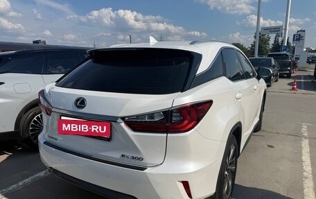 Lexus RX IV рестайлинг, 2019 год, 5 000 000 рублей, 6 фотография