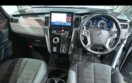 Mitsubishi Delica D:5 I, 2023 год, 2 650 000 рублей, 6 фотография