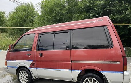 Nissan Vanette II, 1990 год, 200 000 рублей, 2 фотография