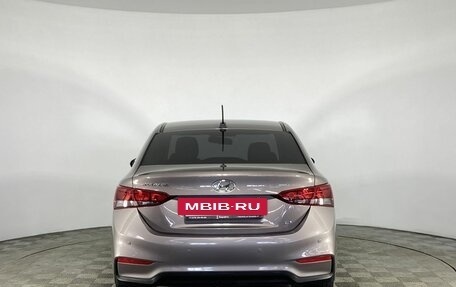 Hyundai Solaris II рестайлинг, 2018 год, 1 385 000 рублей, 18 фотография